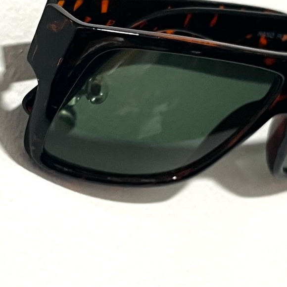 Tortoise Shell Sunglasses - Picture 2 of 3